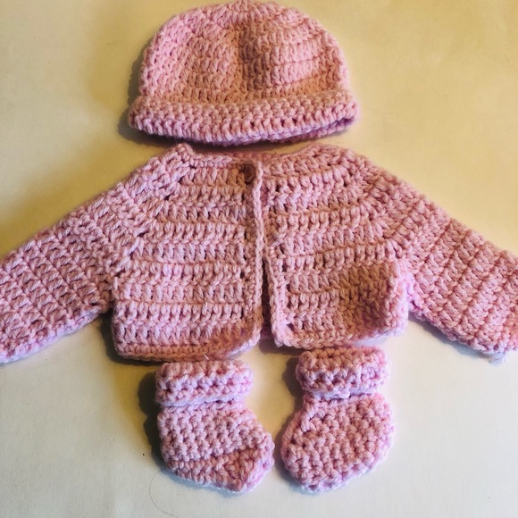 Baby Girls Light Pink Sweater Set Sizes 0-3M Years Hand Crochet - Picture 2 of 3